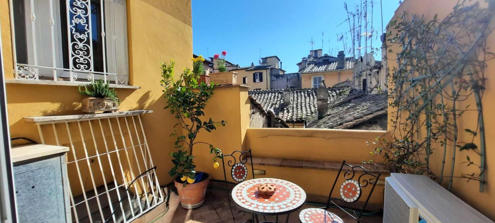 Stunning Campo De Fiori Apartment With Terrace Rome Exterior photo